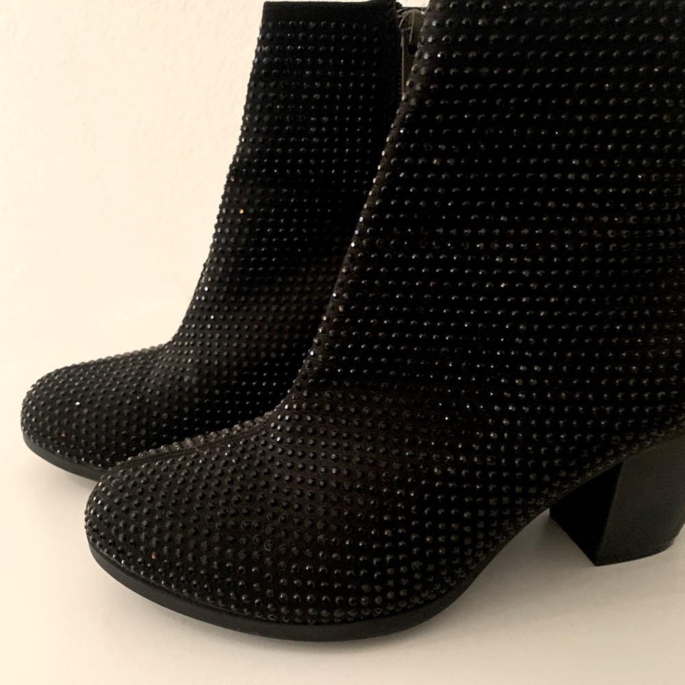 • Juicy Couture Booties •